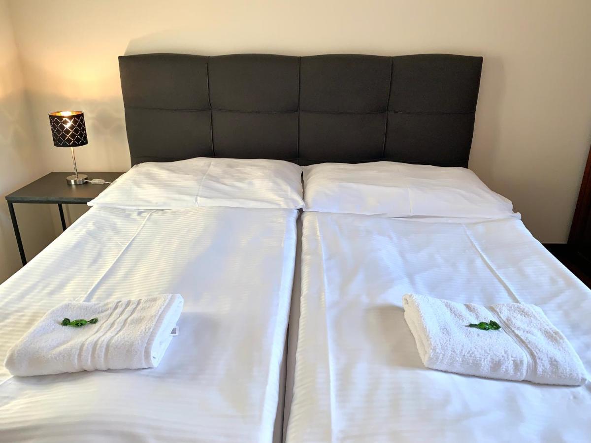 Hotel Buchlovice Ngoại thất bức ảnh