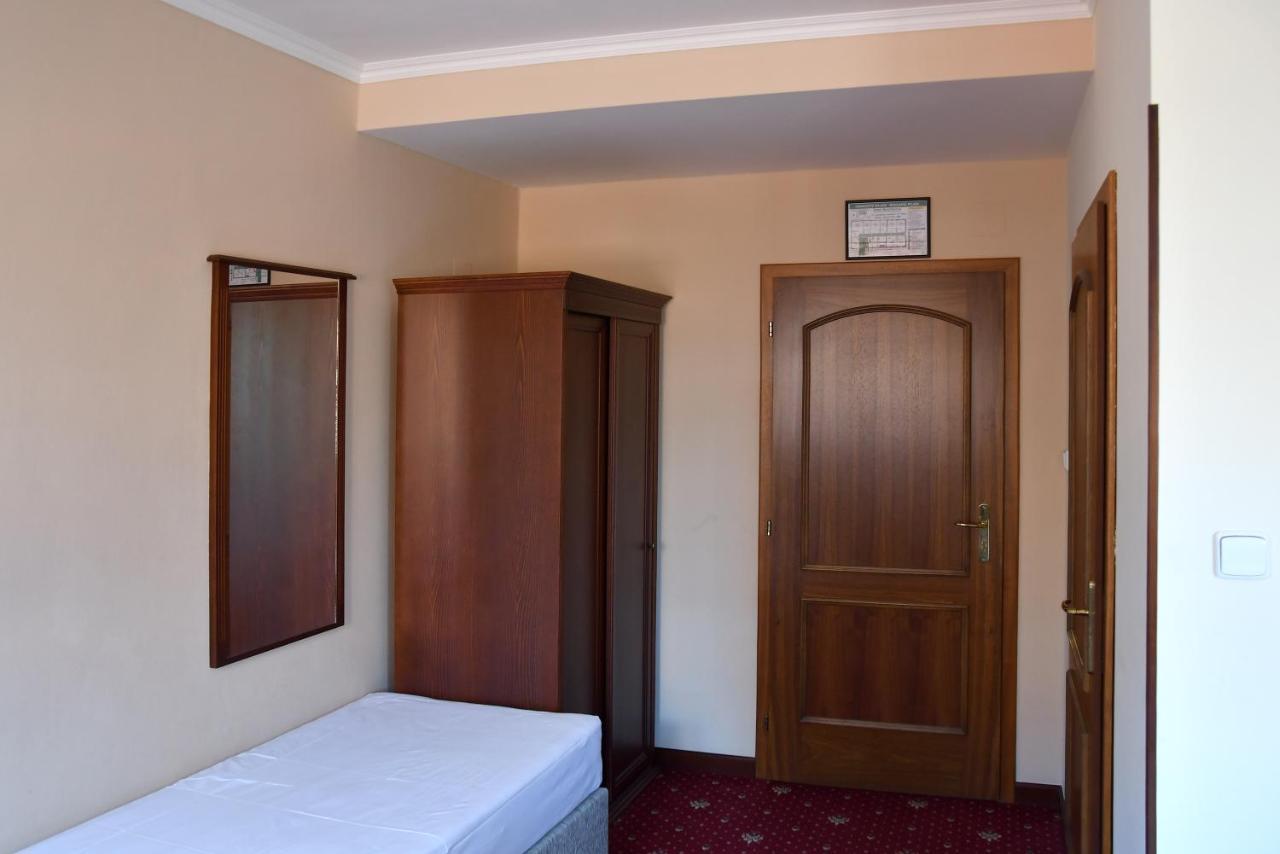 Hotel Buchlovice Ngoại thất bức ảnh